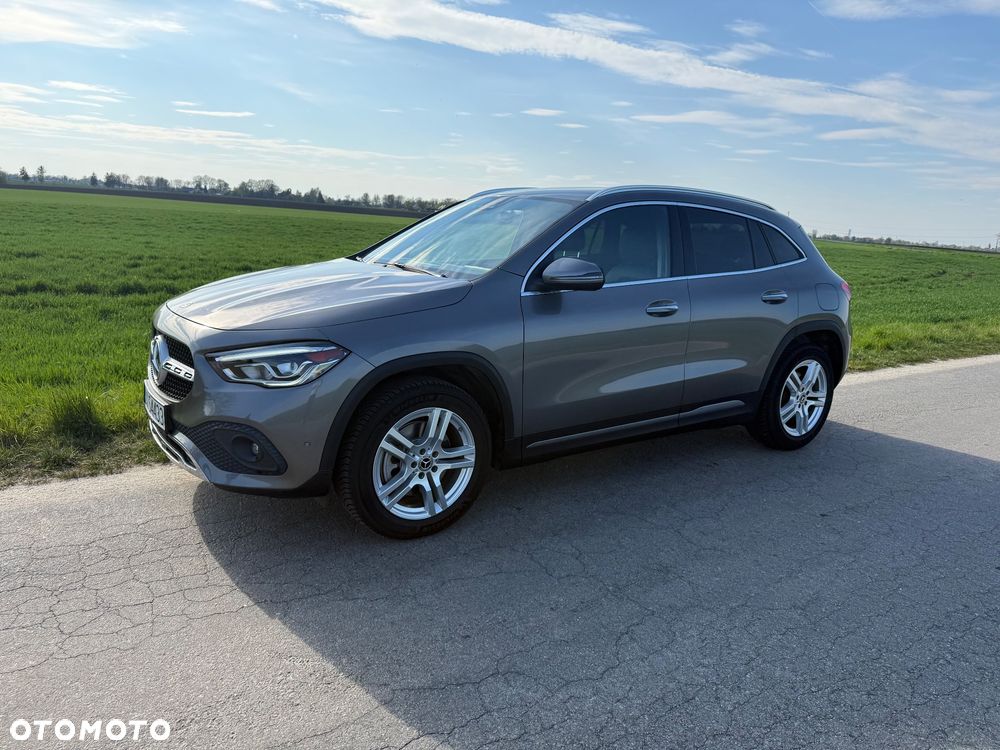 Mercedes-Benz GLA 250 4-Matic - 4