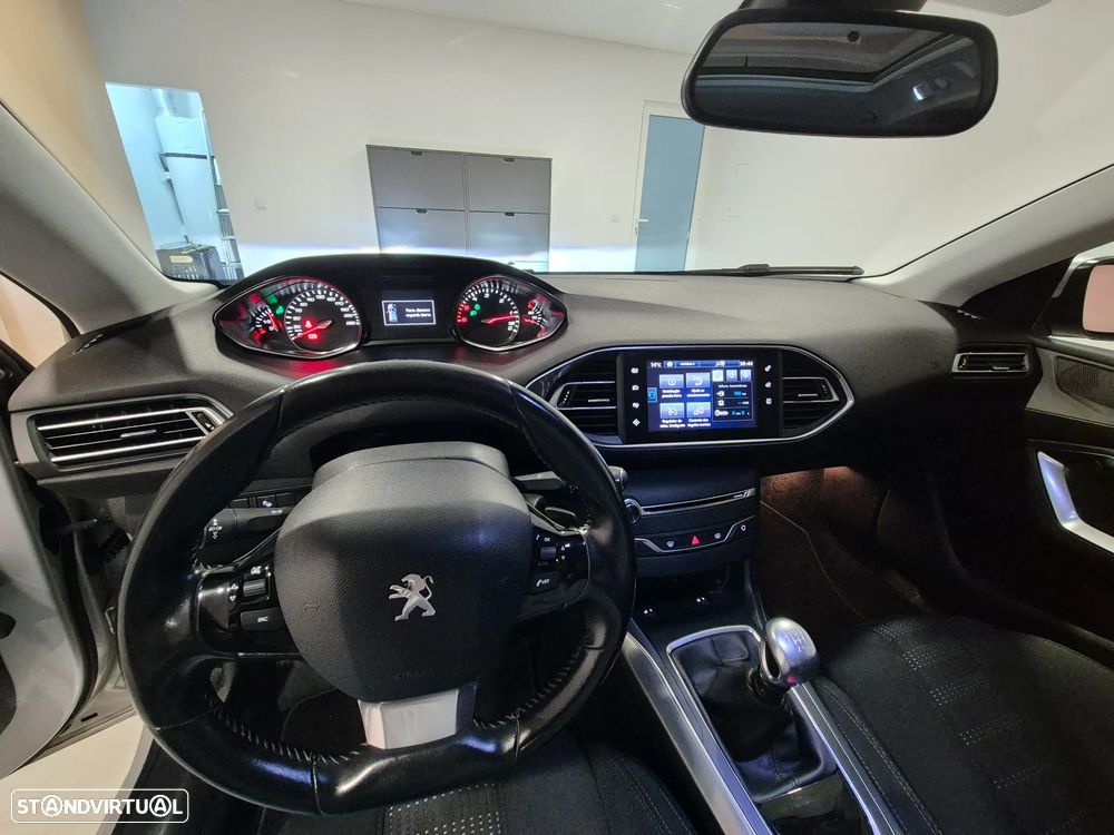 Peugeot 308 SW BlueHDi 120 Stop & Start Allure - 20