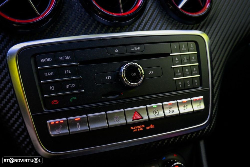 Mercedes-Benz A 45 AMG 4-Matic - 44