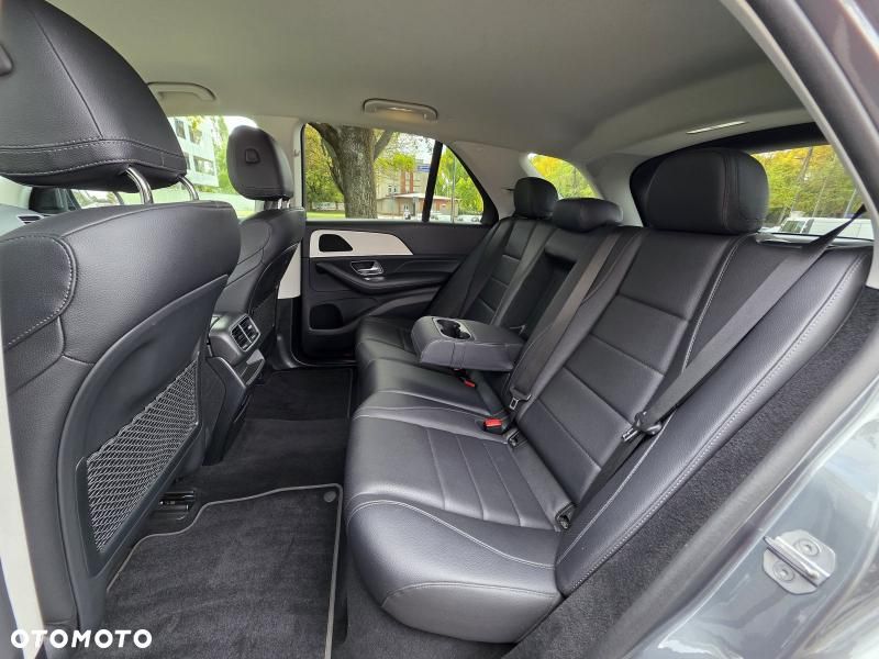 Mercedes-Benz GLE 300 d 4-Matic - 24