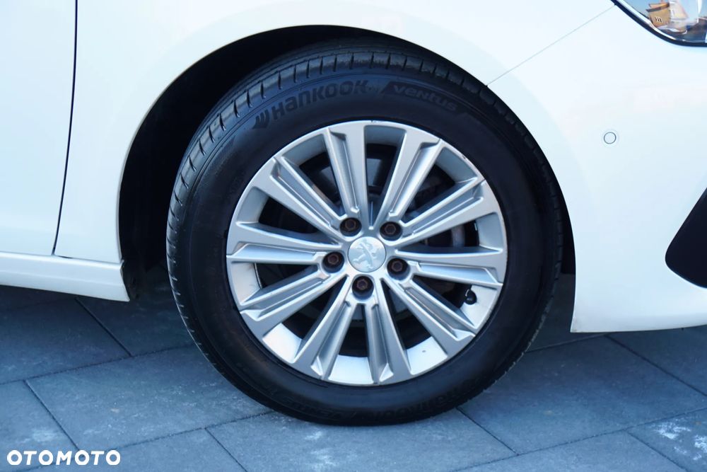 Peugeot 308 BlueHDi 130 Stop & Start Allure Business-Paket - 6