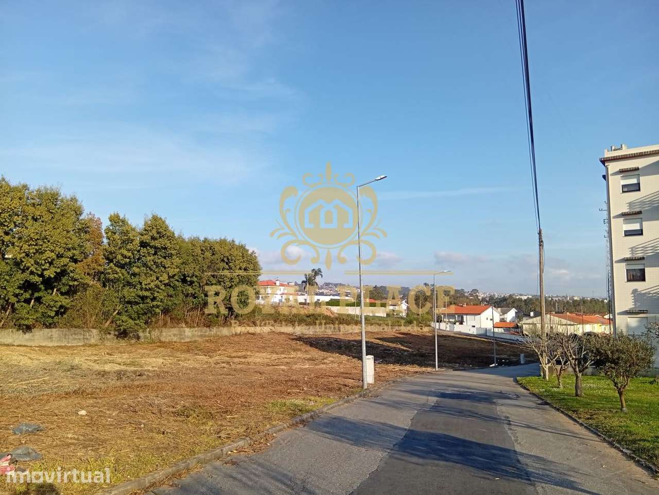 Lote com 640m2 em Santa Maria da Feira - Grande imagem: 2/12