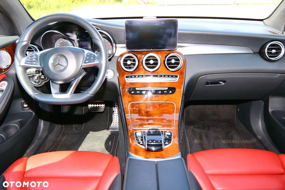Mercedes-Benz GLC - 13