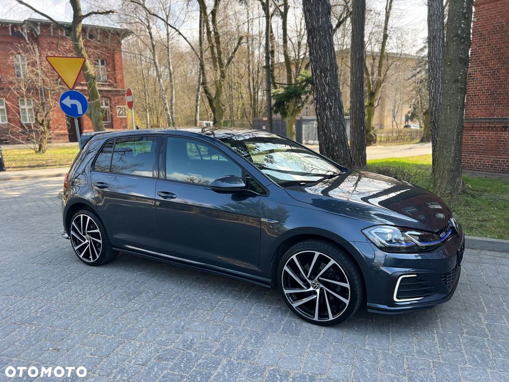 Volkswagen Golf 1.4 GTE Plug-In-Hybrid DSG - 2