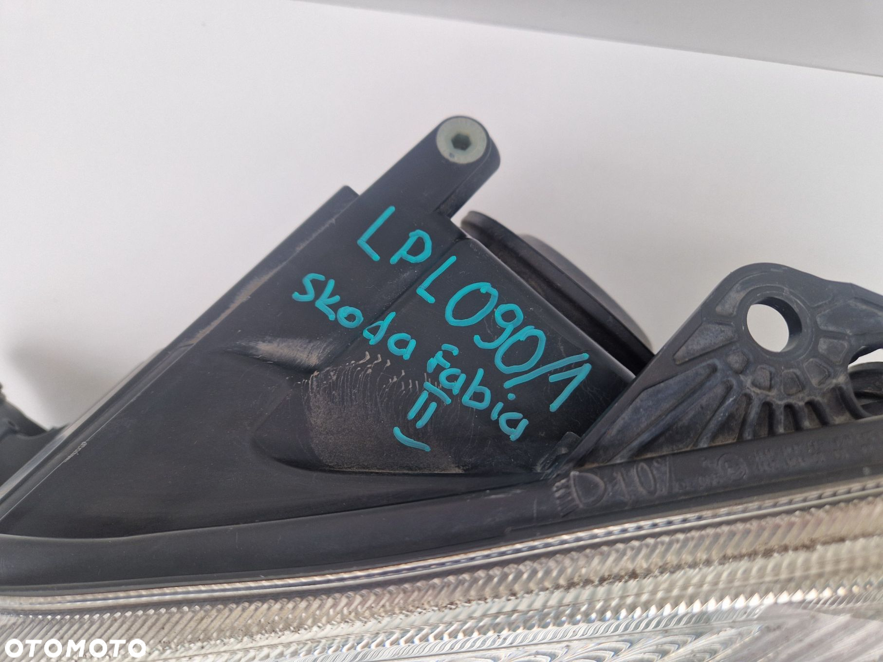 SKODA FABIA 2 II  LAMPA PRZÓD PRZEDNIA LEWA  EUROPA - 2