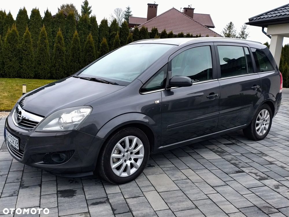 Opel Zafira 1.8 Cosmo - 18