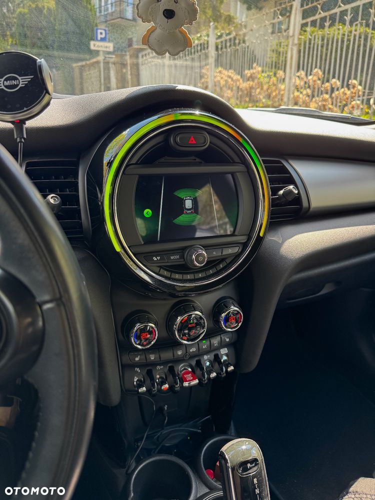 MINI Cooper Standard - 13