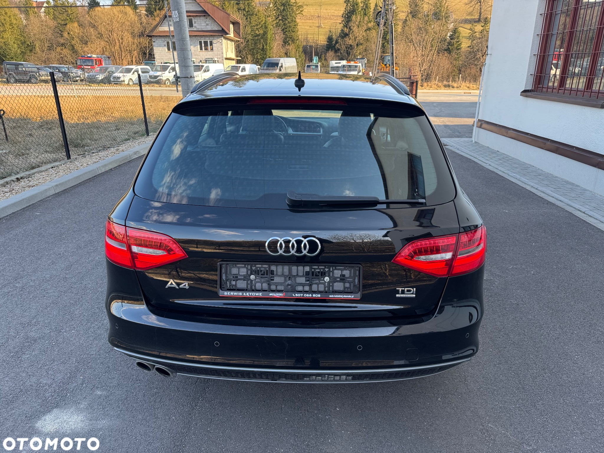 Audi A4 Avant 2.0 TDI DPF quattro S tronic S line Sportpaket - 5