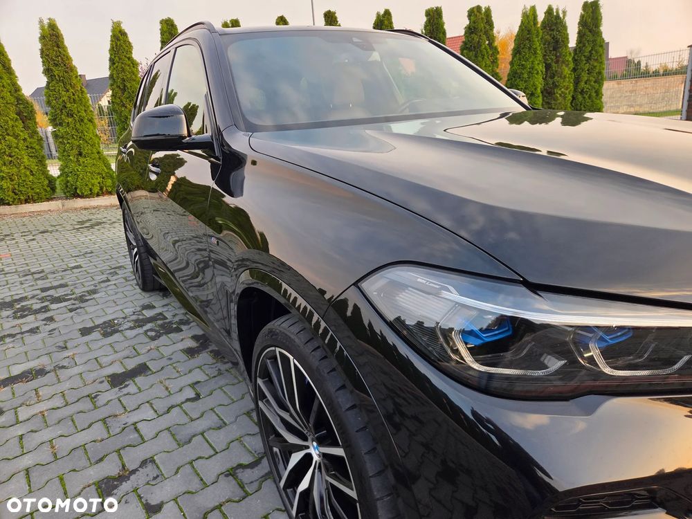 BMW X5 M50i - 15