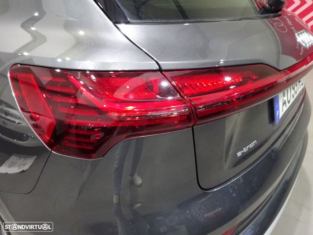 Audi e-tron 55 quattro S line - 37