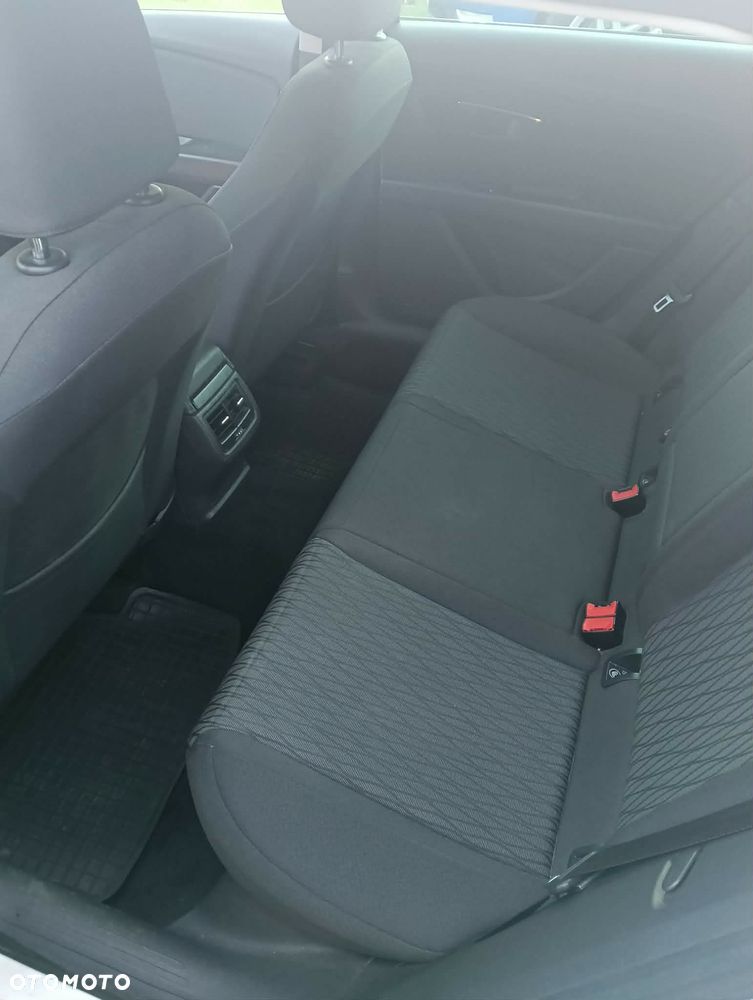 Seat Leon 1.6 TDI Reference - 11