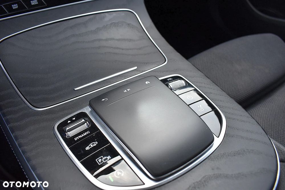 Mercedes-Benz Klasa E 220 d 4Matic All-Terrain 9G-TRONIC Avantgarde - 15