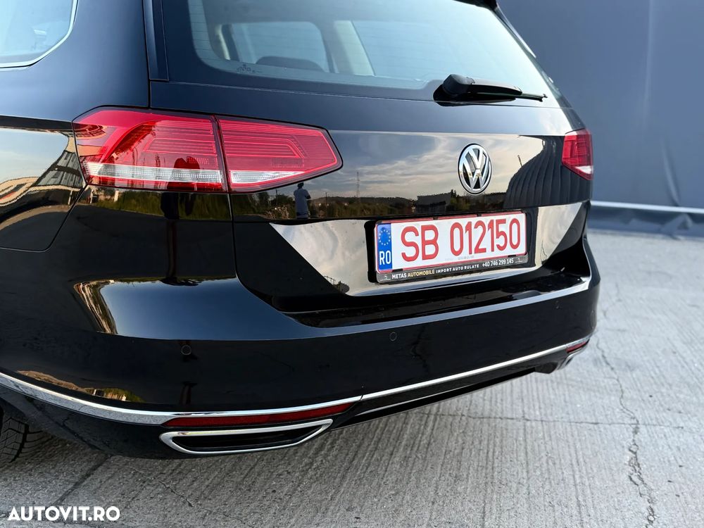 Volkswagen Passat 2.0 TDI DSG 4Motion Comfortline - 15