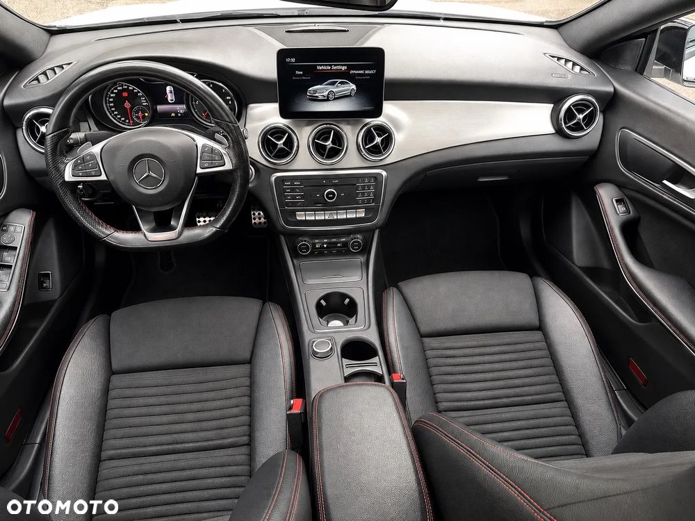 Mercedes-Benz CLA - 13