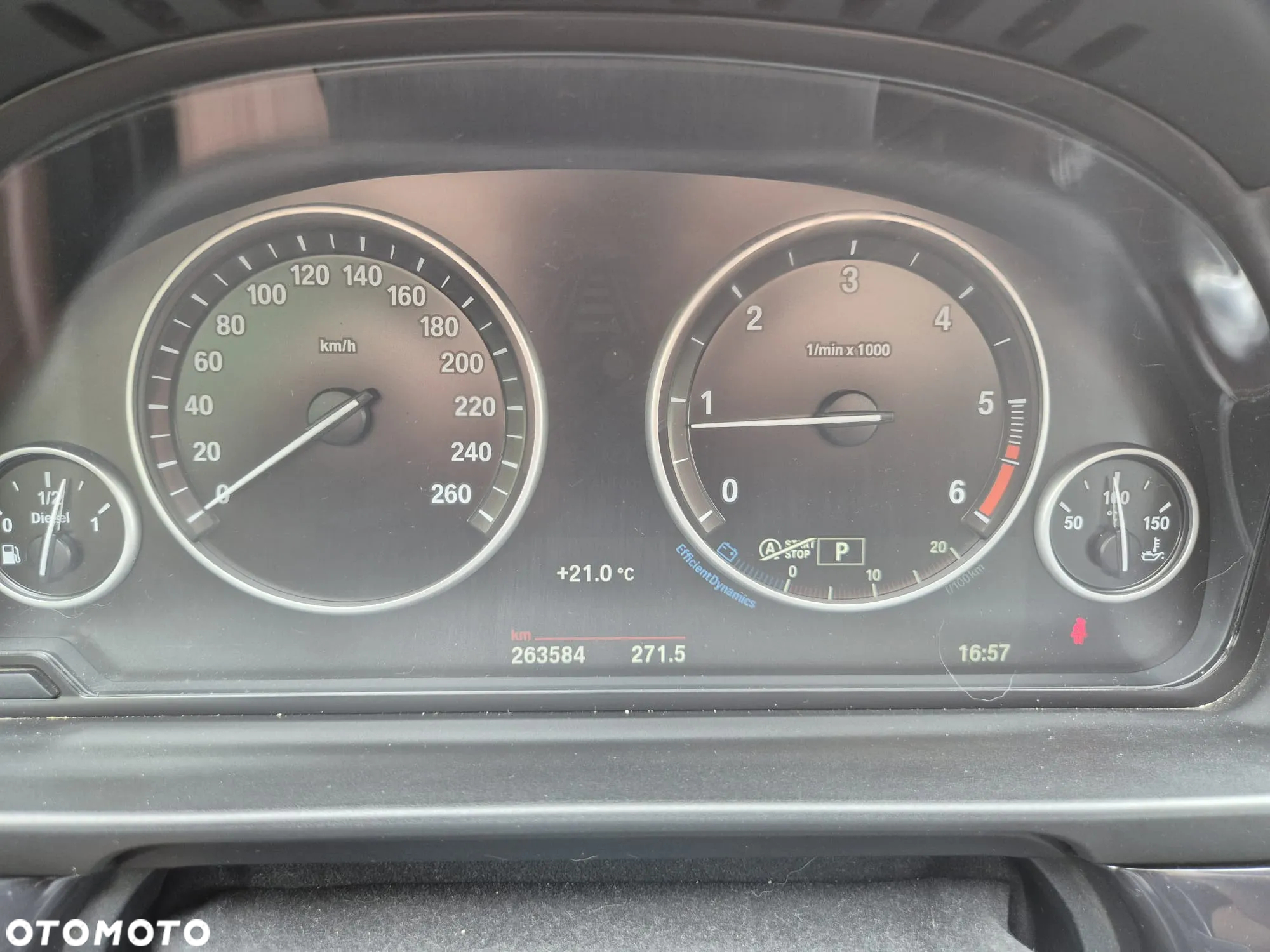 BMW Seria 5 525d xDrive Touring Luxury Line - 27