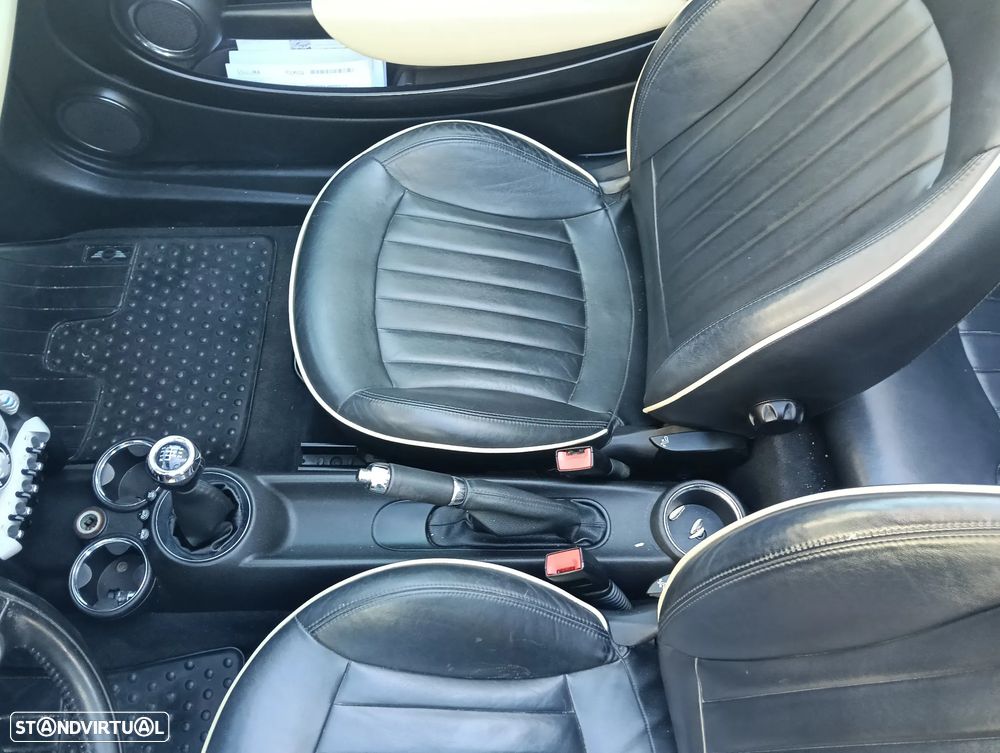 MINI Cabrio Cooper S - 28