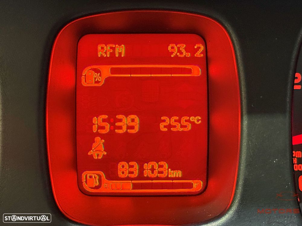 Fiat Panda 1.0 Hybrid City Cross - 26