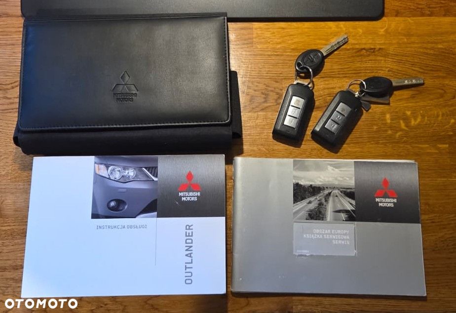 Mitsubishi Outlander - 36