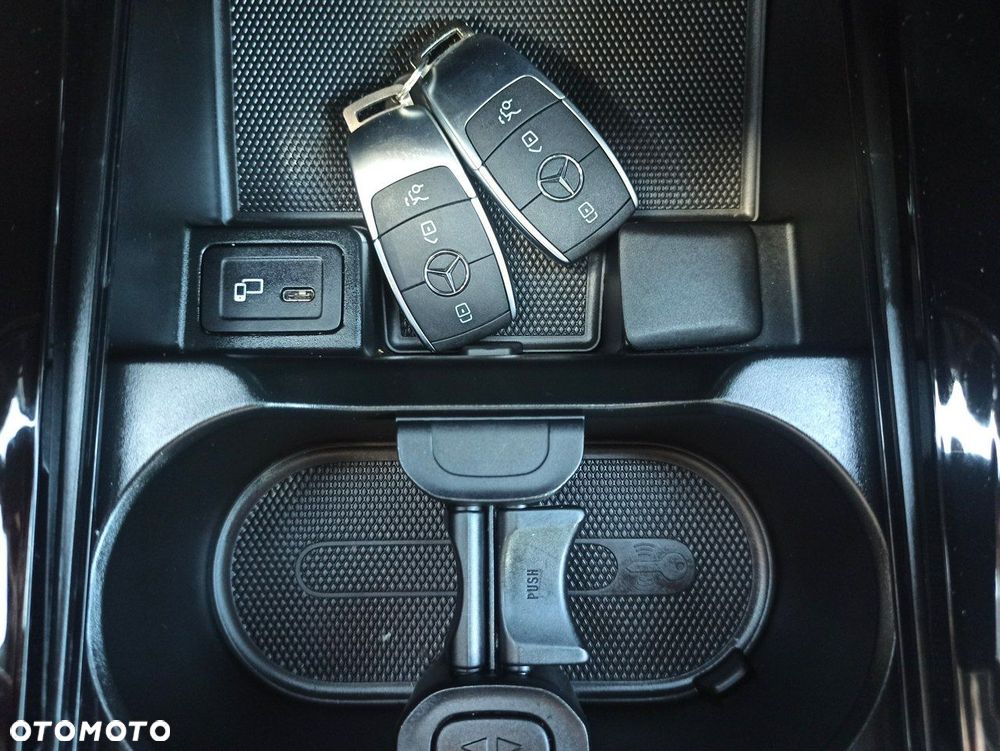 Mercedes-Benz Klasa B 220 4-Matic Progressive 7G-DCT - 33