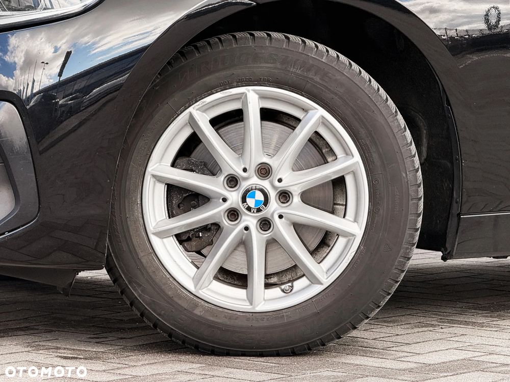 BMW Seria 2 218d - 13