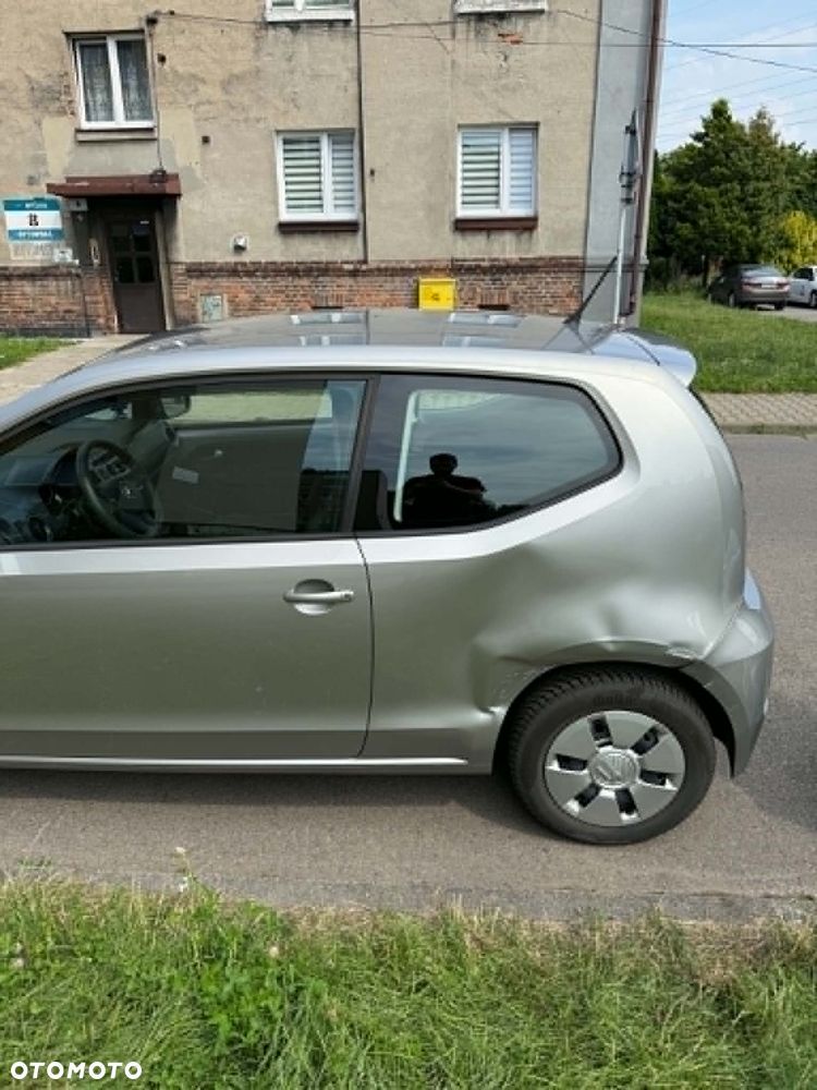 Volkswagen up! move - 6