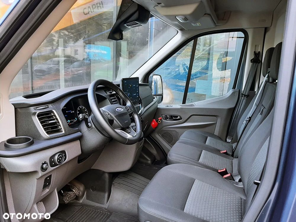 Ford Transit - 18