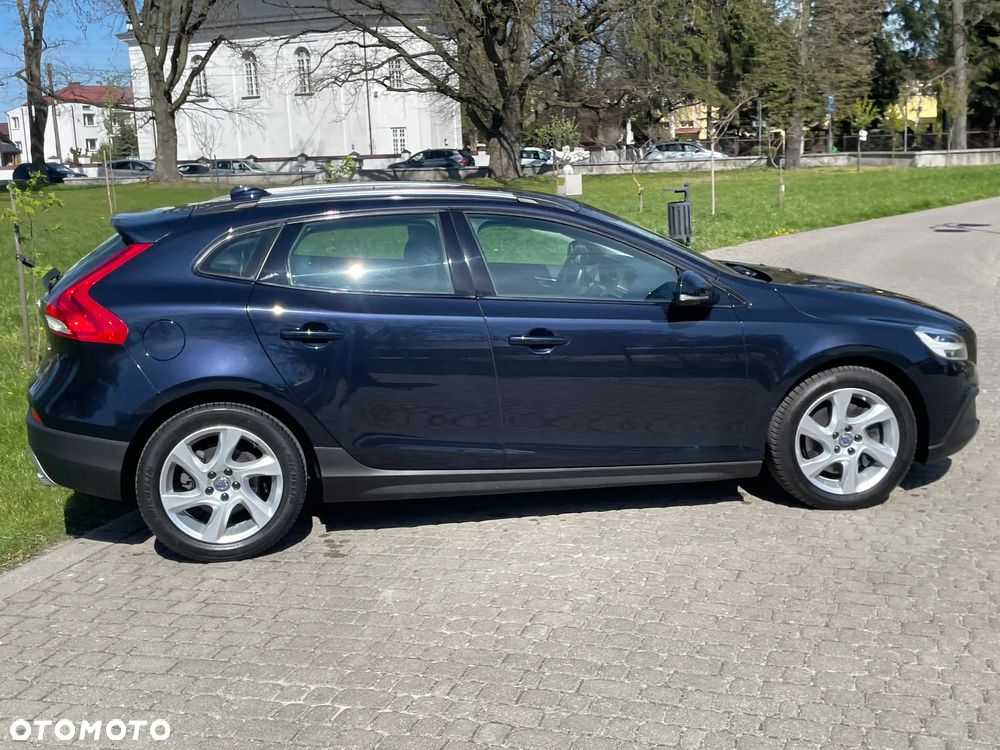 Volvo V40 T3 Momentum - 4