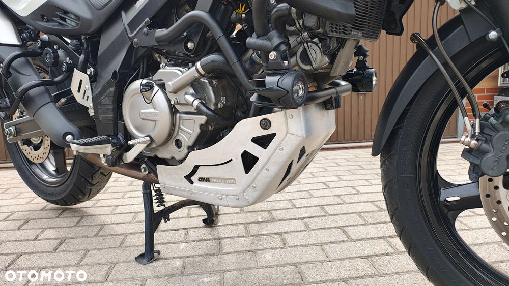 Suzuki V-STROM - 16