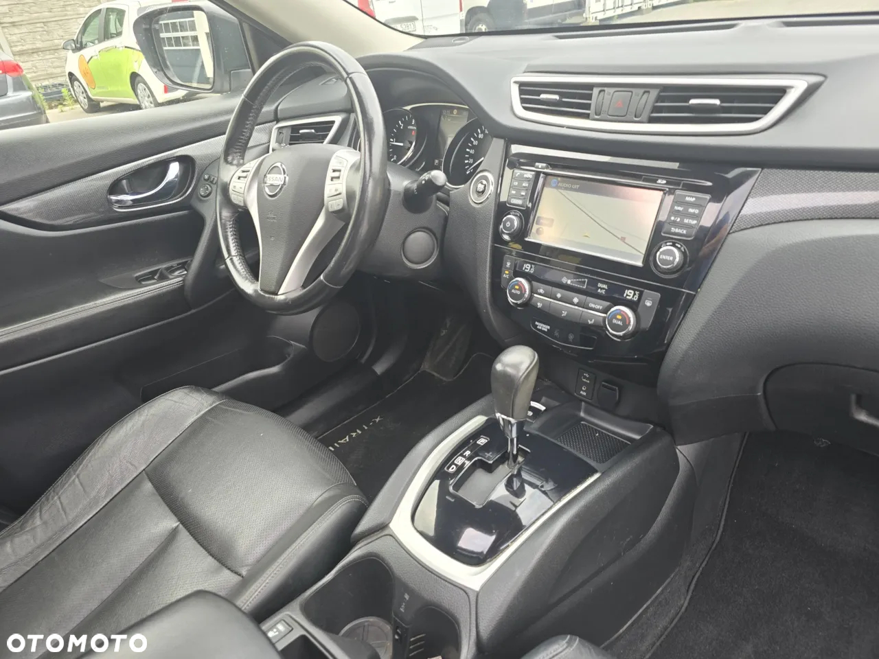 Nissan X-Trail 1.6 DCi Tekna 2WD Xtronic - 28