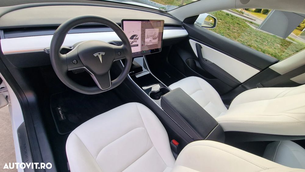 Tesla Model 3 Standard Reichweite Plus Hinterradantrieb - 19