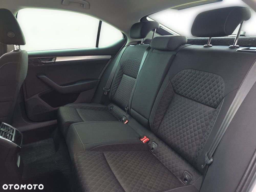 Skoda Superb 1.5 TSI Ambition - 27