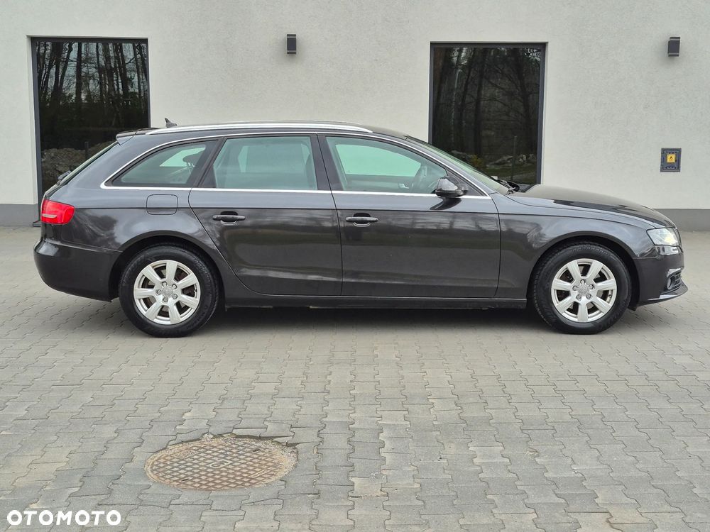 Audi A4 Avant - 6