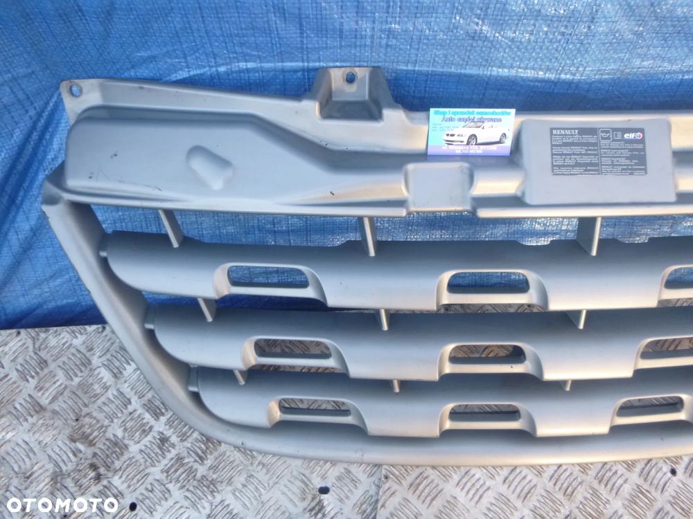 GRILL ATRAPA RENAULT MASTER III 2012r  623100256R - 2