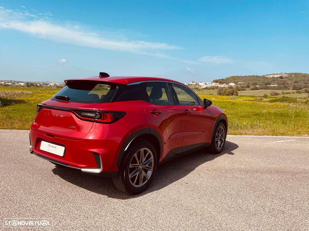 Lexus LBX Elegant - 21