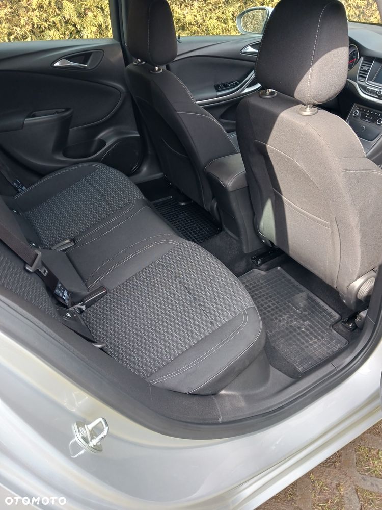 Opel Astra 1.6 CDTI Enjoy - 8