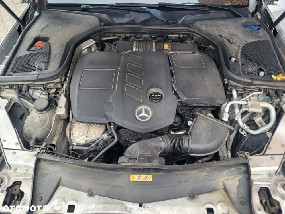 Mercedes-Benz Klasa E 220 d 9G-TRONIC AMG Line - 16