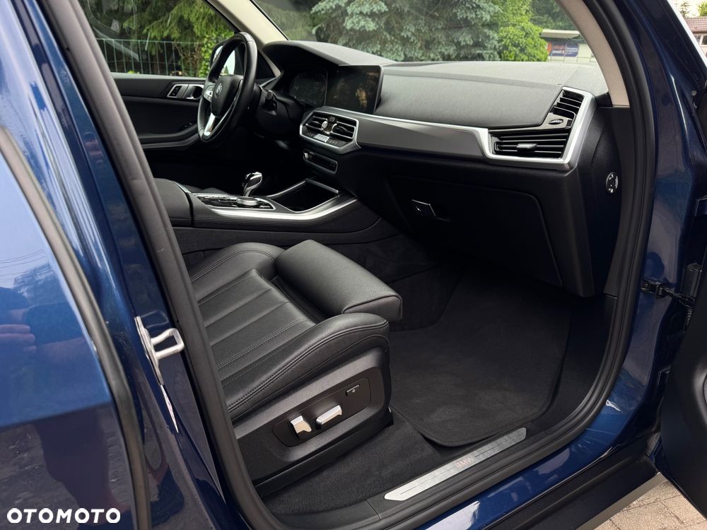 BMW X5 xDrive25d xLine - 28