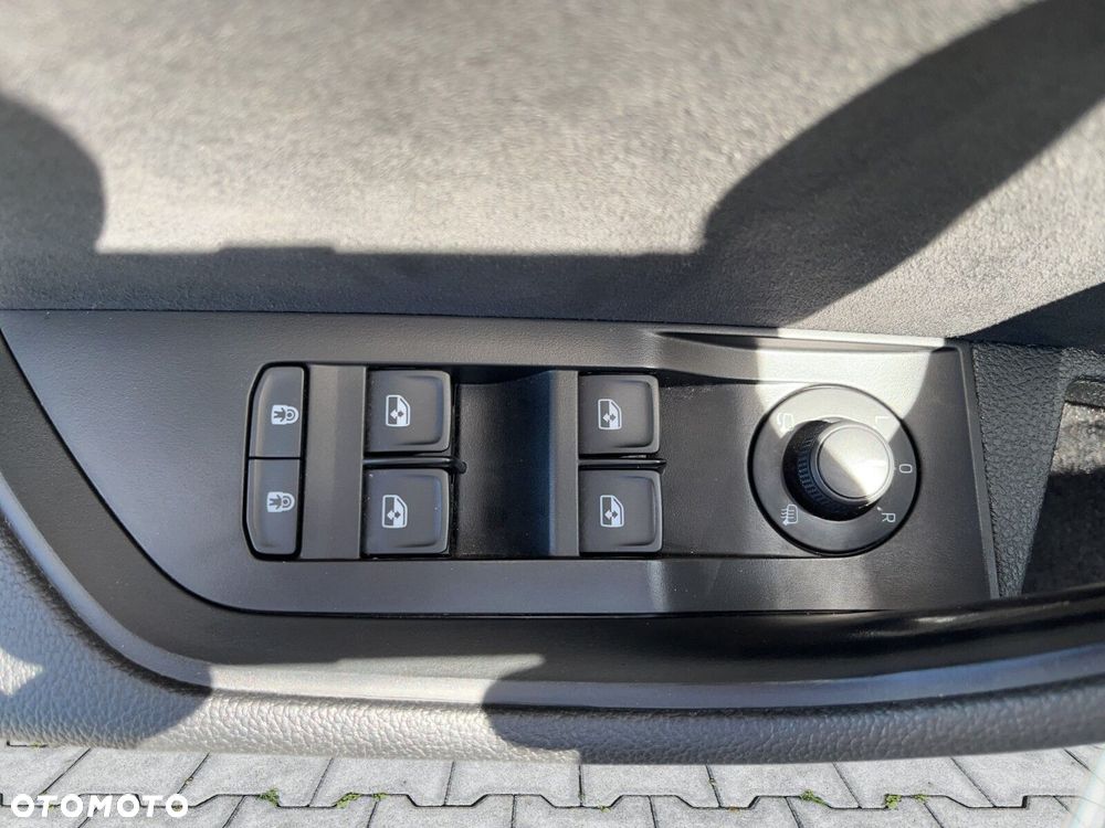 Skoda Superb 2.0 TDI SCR 4x4 Sportline DSG - 17