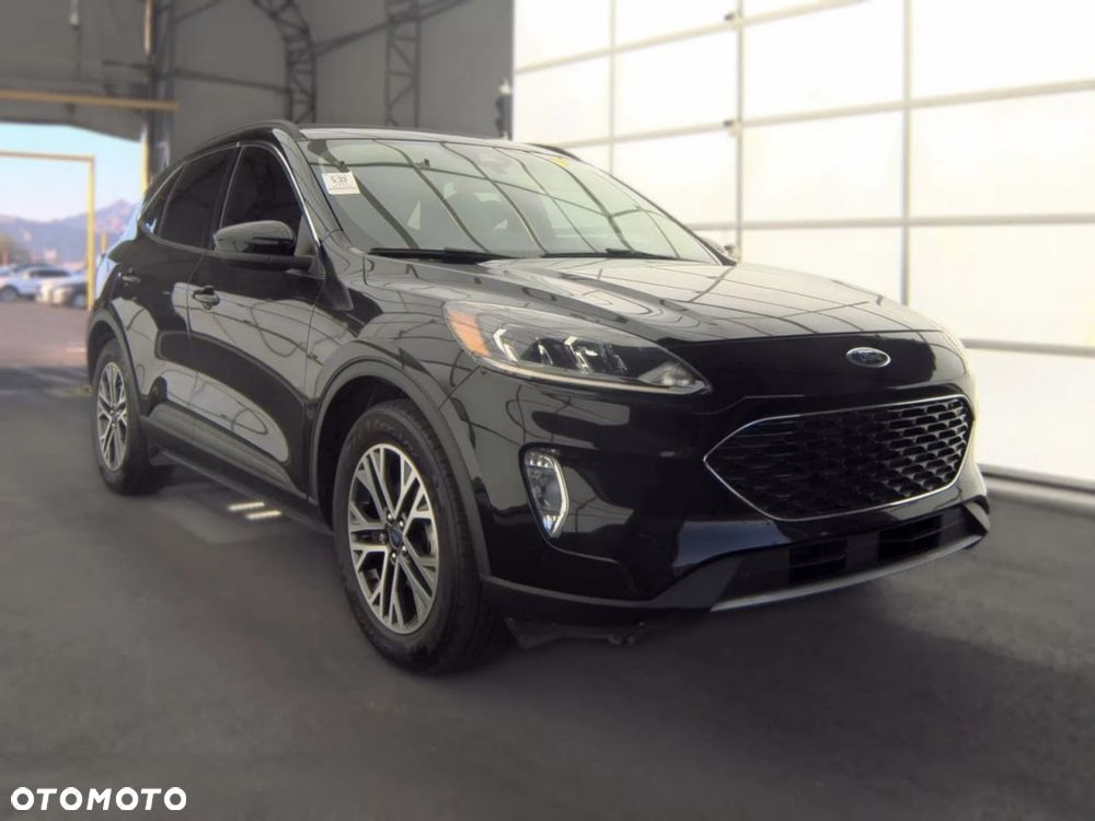 Ford Escape 2.0 EcoBoost AWD Titanium - 3