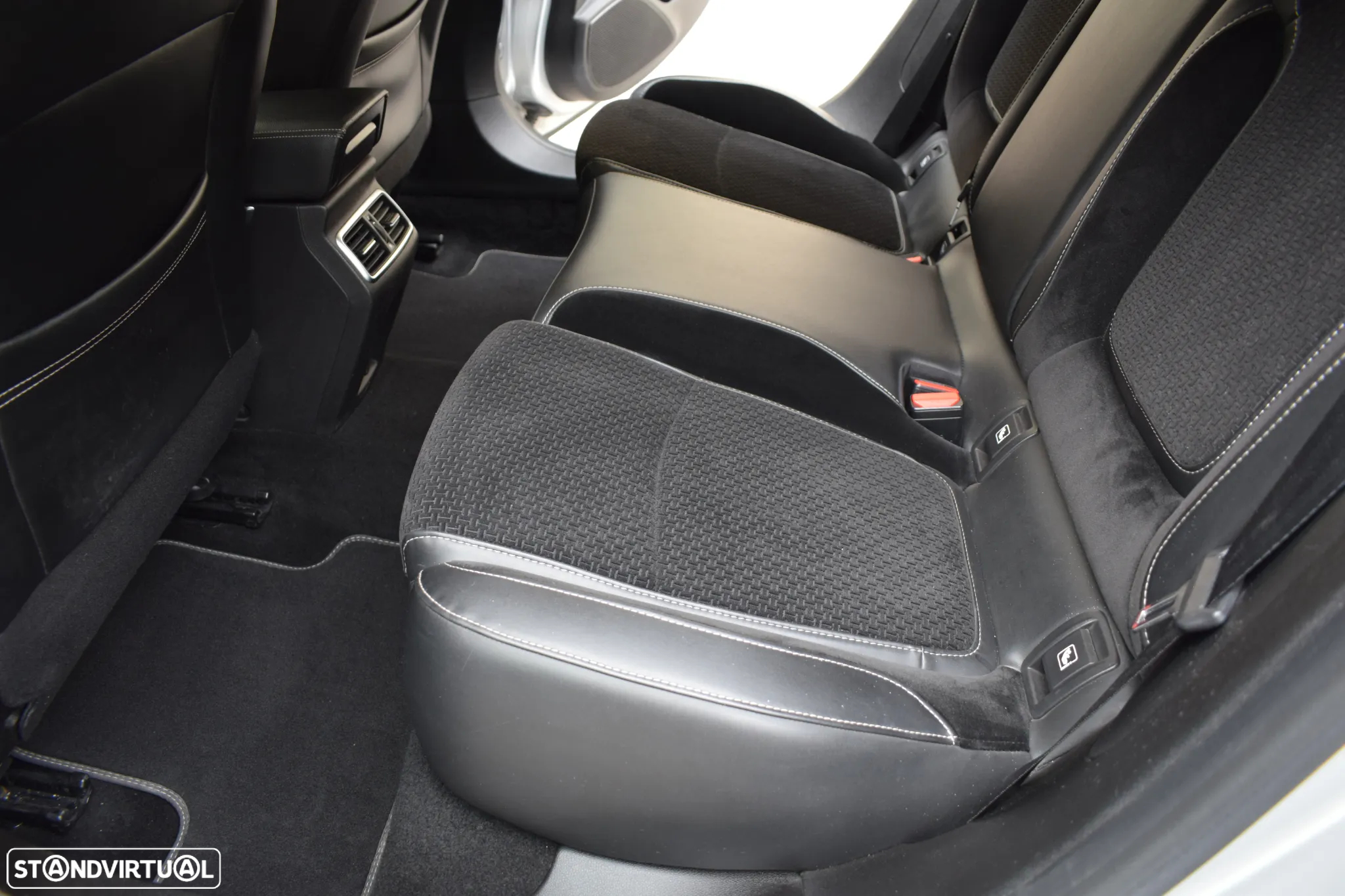 Renault Mégane Sport Tourer 1.5 dCi Intens - 36