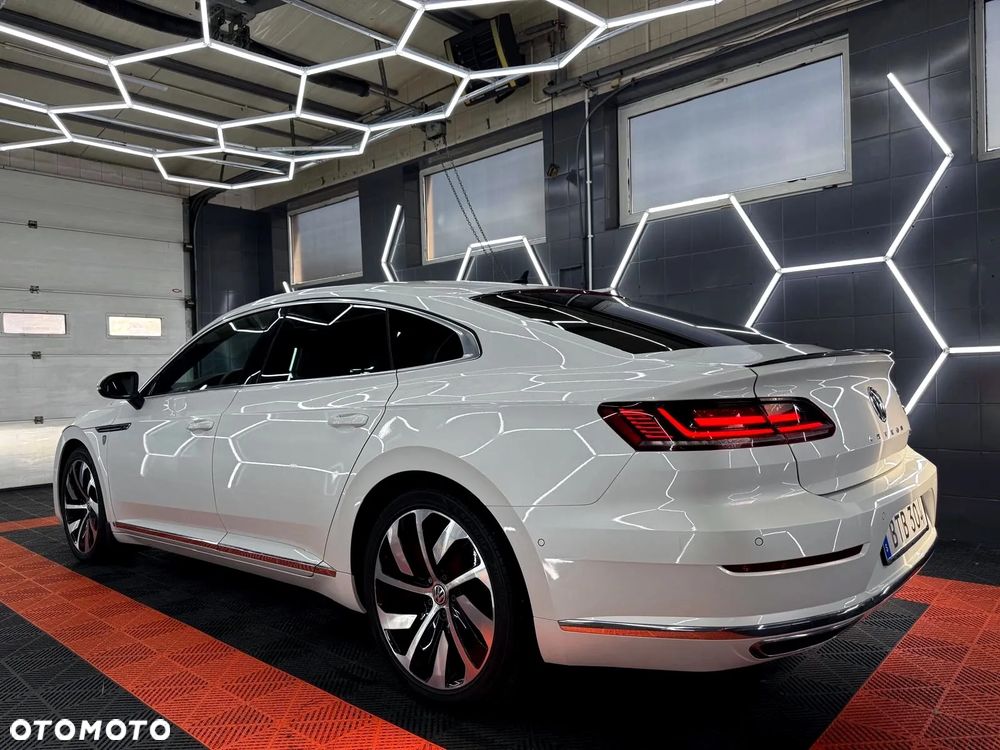 Volkswagen Arteon 2.0 TDI Bi-Turbo SCR 4Mot R-Line Edition DSG - 9