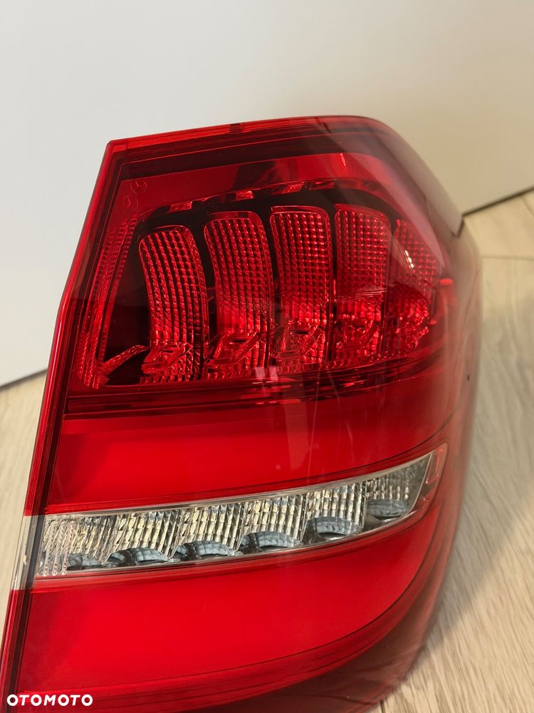 Mercedes GLS A166 Lampa Tylna Prawa - 3