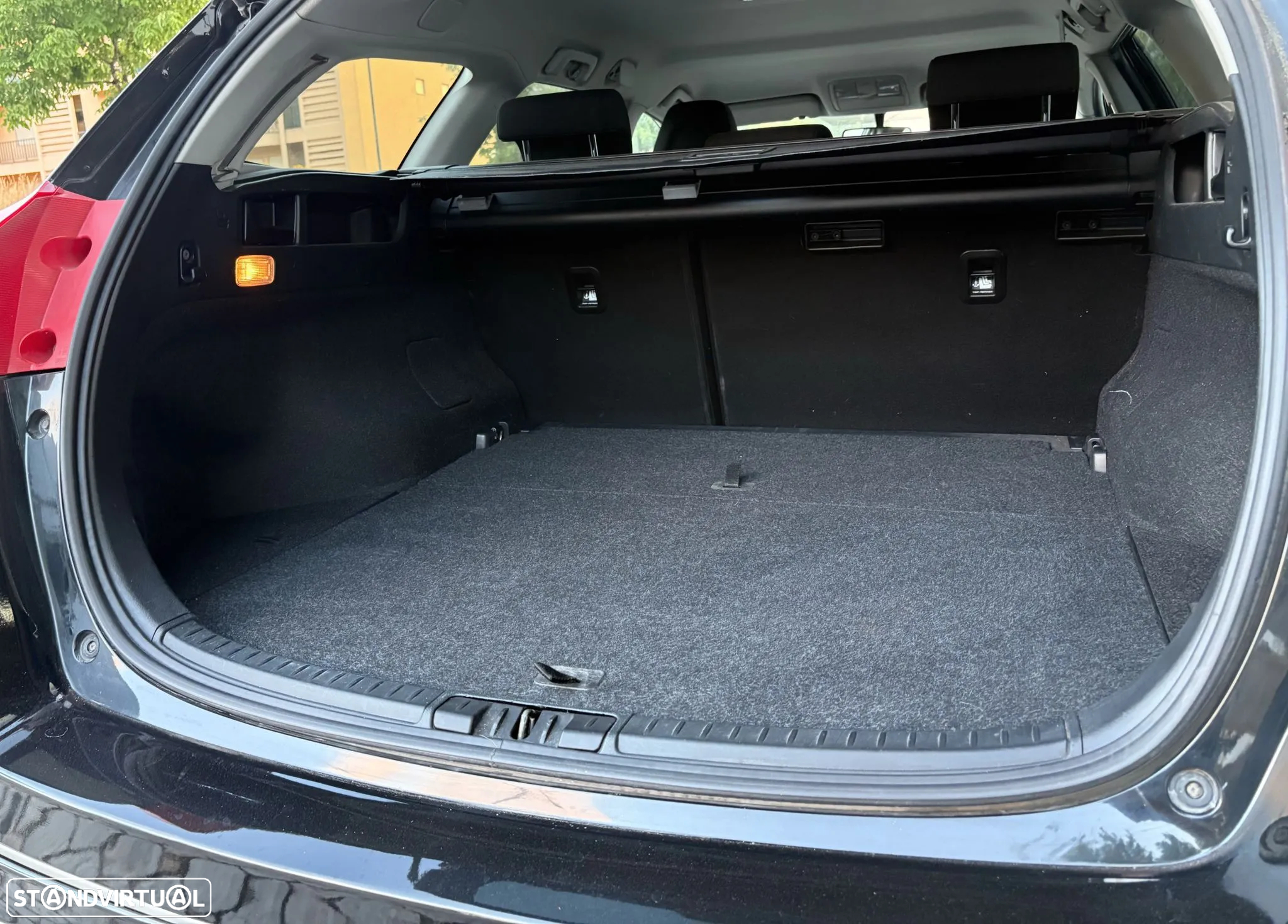 Toyota Auris Touring Sports 1.4 D-4D Comfort+Pack Sport - 8