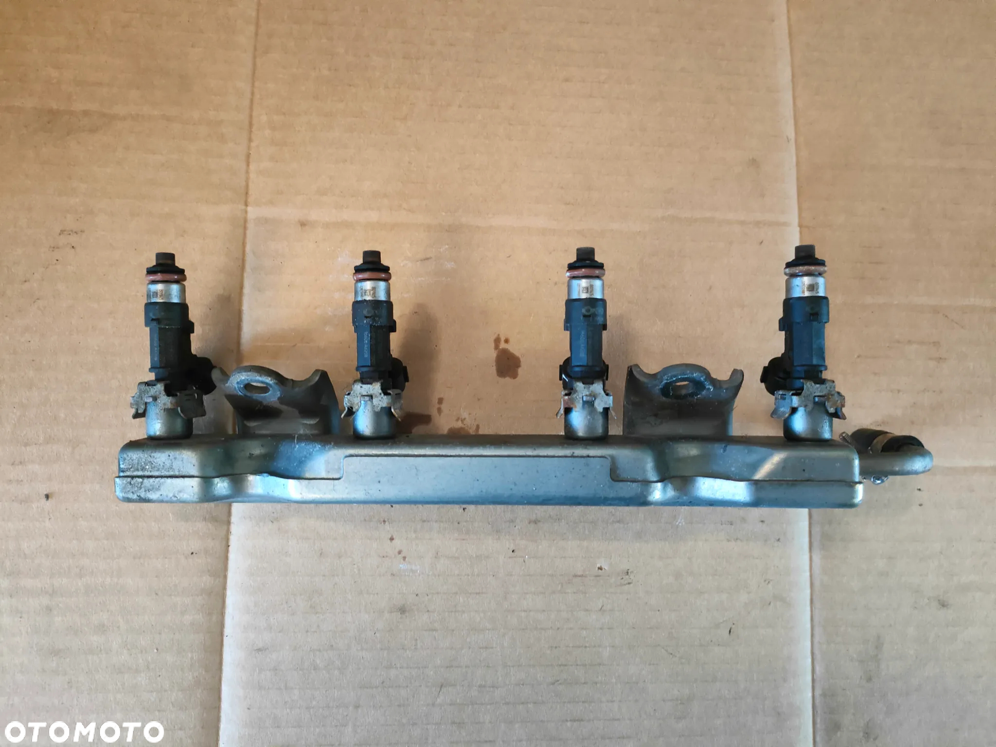 Nissan Micra k12 lift 1.2 B LISTWA WTRYSKOWA - 3