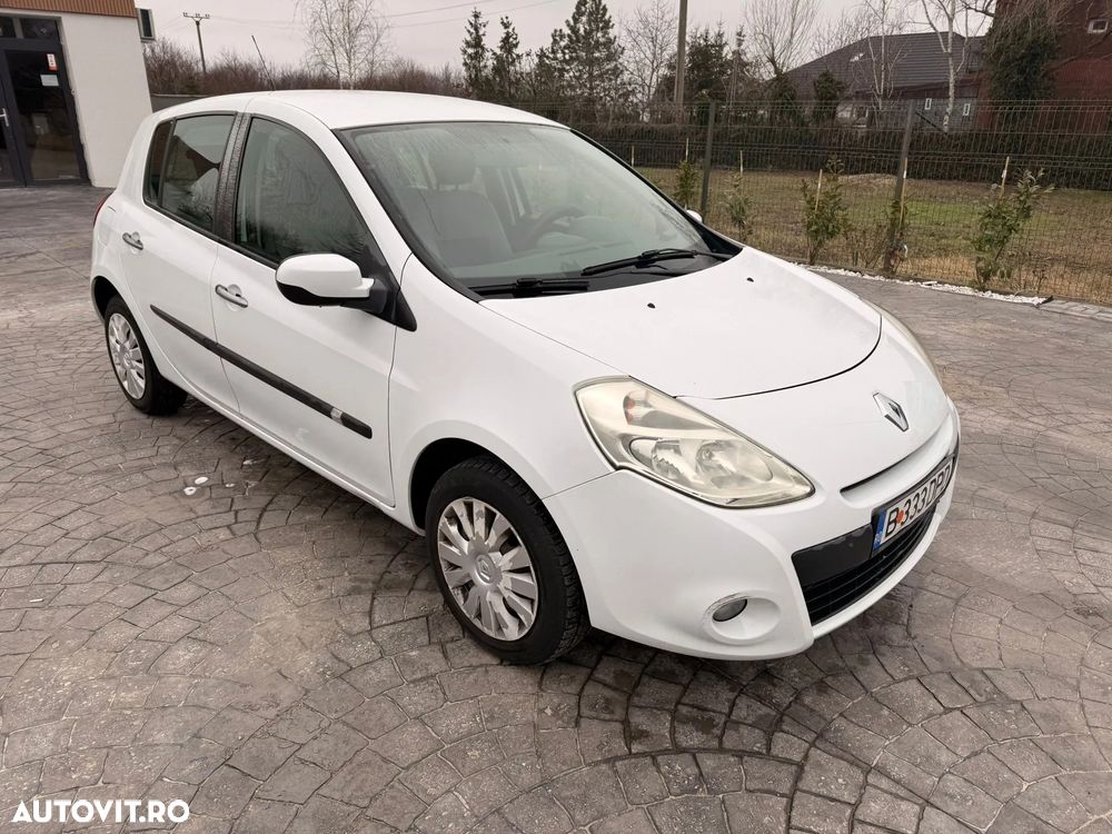 Renault Clio III 1.2 16V Yahoo - 13