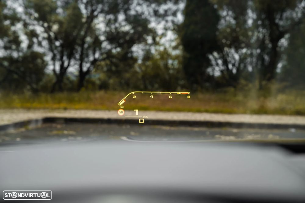 BMW M8 Competition - 24