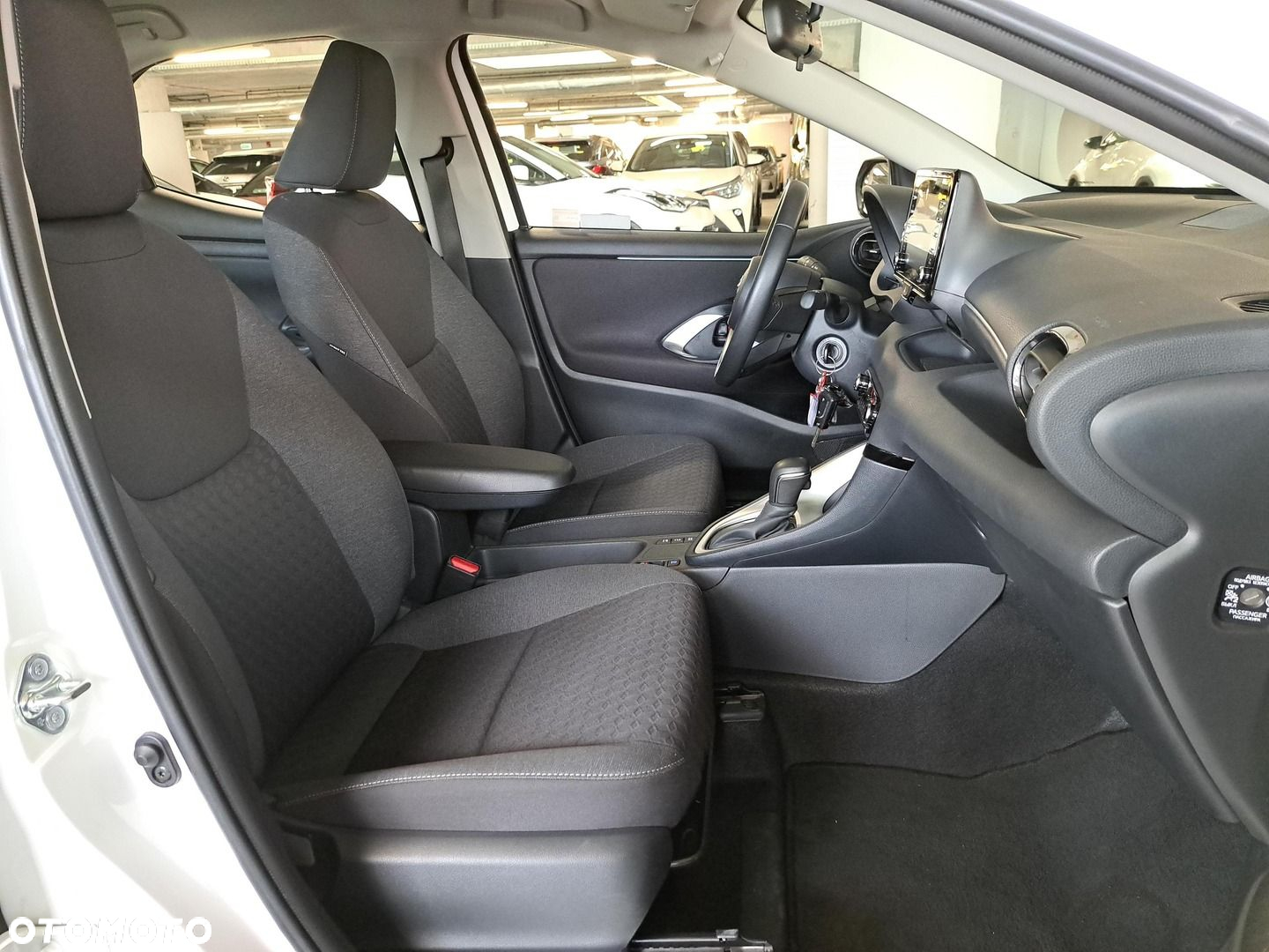 Toyota Yaris - 14