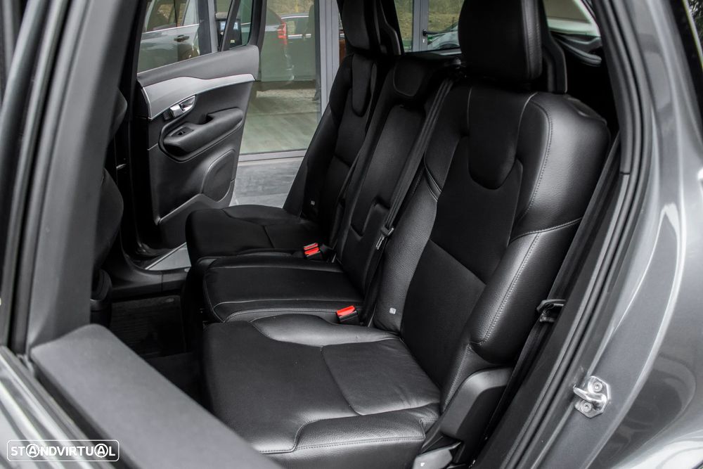 Volvo XC 90 2.0 D4 Momentum - 29
