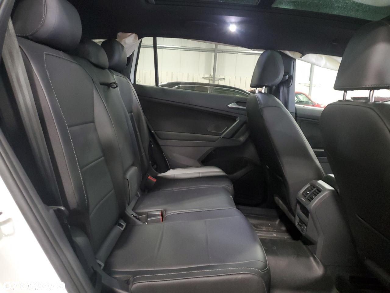 Volkswagen Tiguan - 10