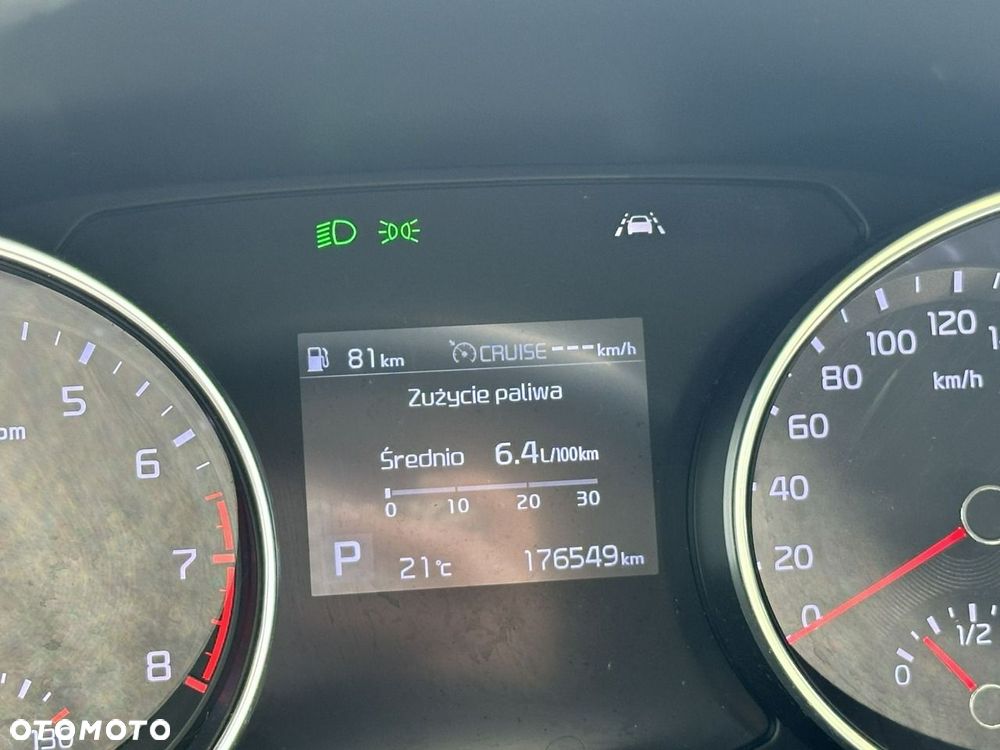 Kia Ceed - 27